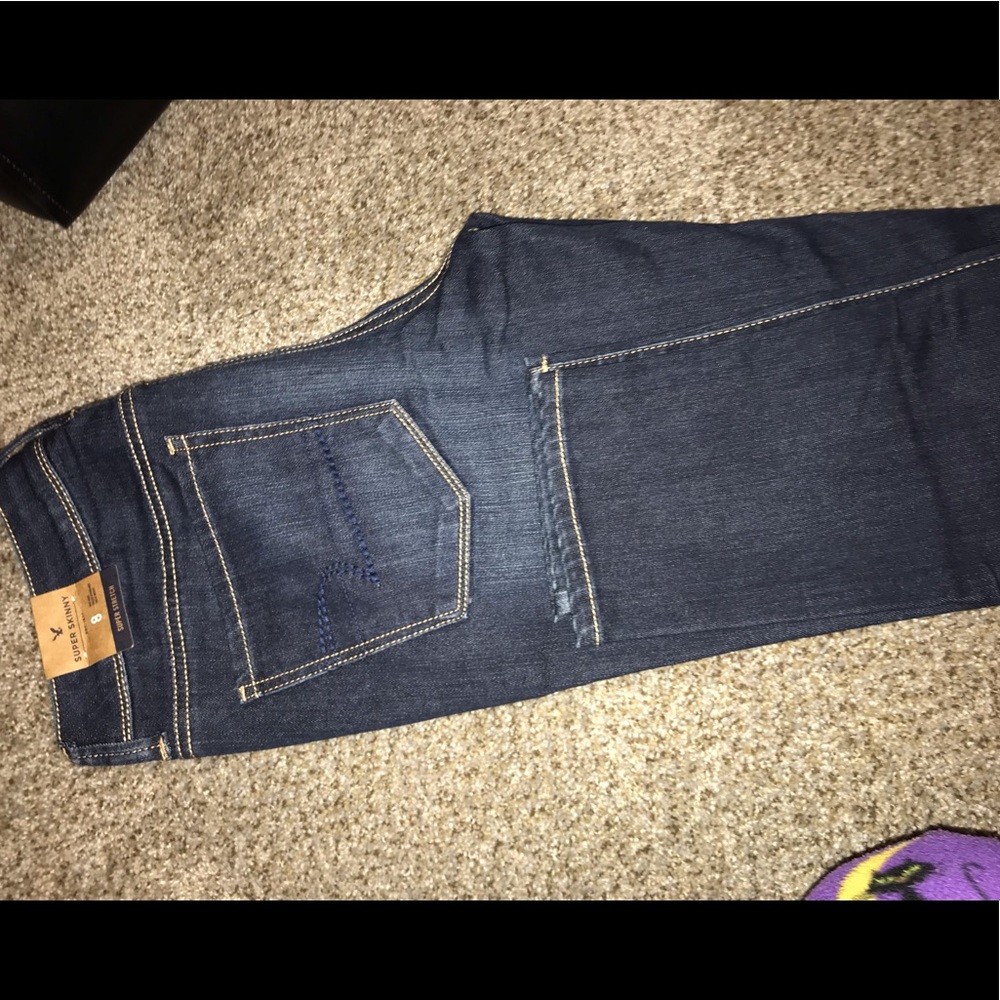 Brand new American Eagle jeans